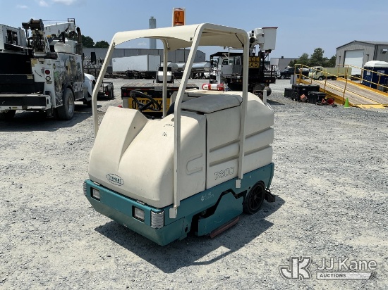 (China Grove, NC) Tennant 7300 Ride On Sweeper Duke Unit) (Runs & Moves) (Missing Charger