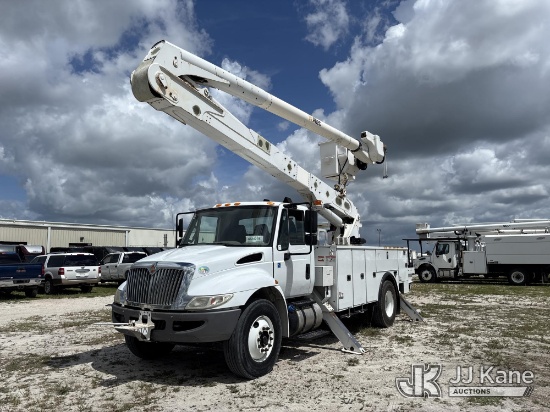 (Westlake, FL) Altec AA55-MH, Material Handling Bucket Truck rear mounted on 2017 International 4300