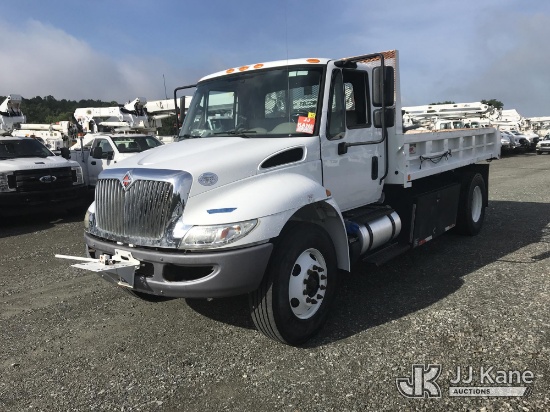 (Mount Airy, NC) 2018 International 4300 Flatbed/Dump Truck Runs & Moves) (PTO Not Engaging