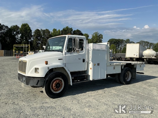 (China Grove, NC) 2000 Freightliner FL70 4x4 Flatbed/Utility Truck Runs & Moves) (Check Engine Light