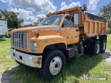 (Thonotosassa, FL) 1994 GMC C6500 T/A Dump Truck, State of FL Unit Runs & Moves With Jump) (Upper Co