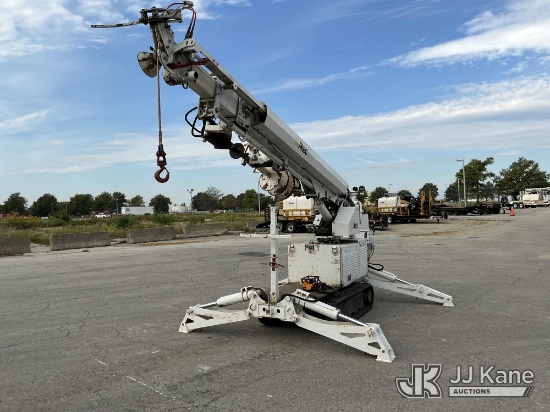 Altec Crawler (Kansas City, MO) Back Yard Digger Derrick mounted on 2015 Altec ...
