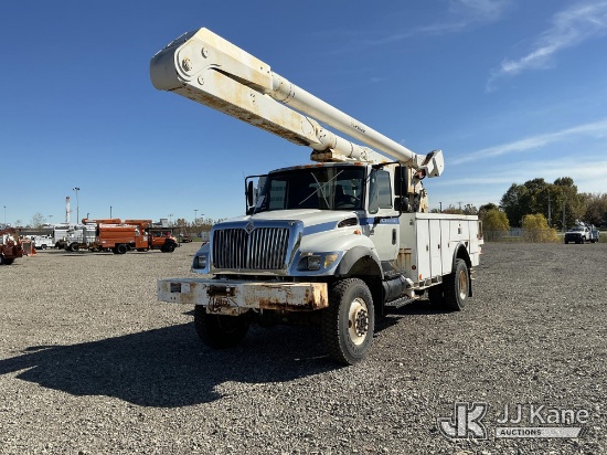 (Louisville, OH) Altec AA755L, Material Handling Bucket Truck rear ...