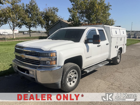 (Dixon, CA) 2016 Chevrolet Silverado 3500HD Extended-Cab Enclosed Service Truck Runs & Moves) (Codes