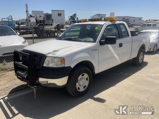(Dixon, CA) 2005 Ford F-150 Extended-Cab Pickup Truck Runs & Moves