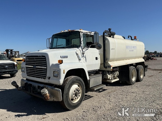 (Dixon, CA) 1993 Ford LNT8000F Water Tank Truck Runs, Moves & Operates) (Exterior Defects