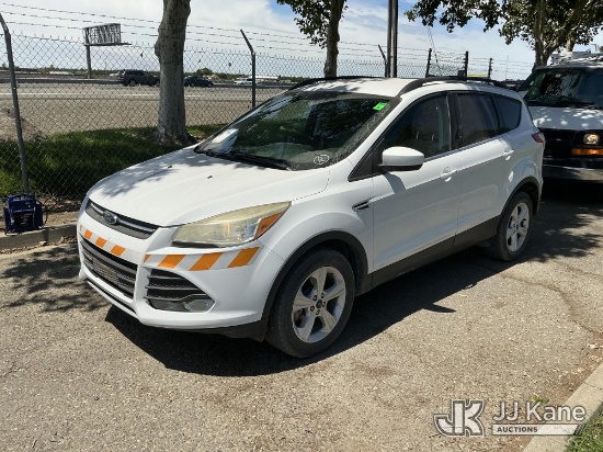 (Dixon, CA) 2015 Ford Escape SE 4-Door Sport Utility Vehicle Runs & Moves)(This Vehicle Is Subject T