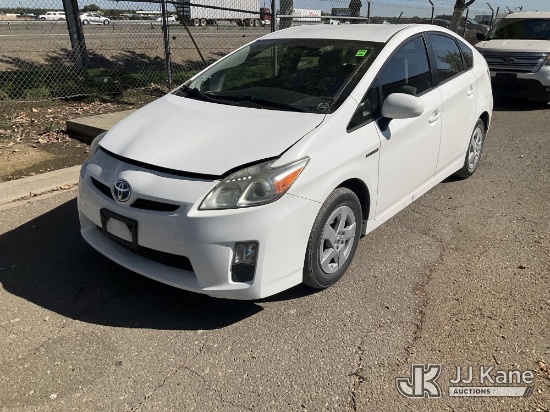 (Dixon, CA) 2011 Toyota Prius 4-Door Hatch Back Runs & Moves