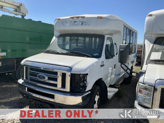(Dixon, CA) 2017 Ford Econoline E350 Passenger Bus Not Running, Condition Unknown)(Engine or Major C