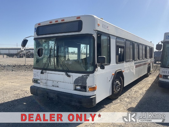 (Dixon, CA) 2001 Gillig Low Floor Bus Not Running, Condition Unknown) (Internal Defects - See Photos