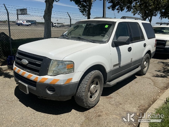 (Dixon, CA) 2007 Ford Expedition XLT 4-Door Sport Utility Vehicle Runs & Moves)(Exterior & Interior