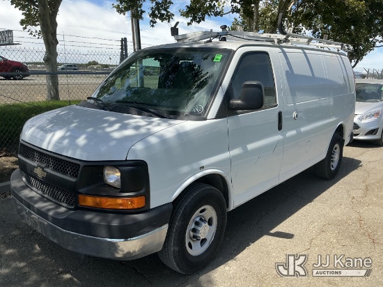 (Dixon, CA) 2014 Chevrolet Express 2500 Cargo Cargo Van Runs & Moves)(Exterior Defects