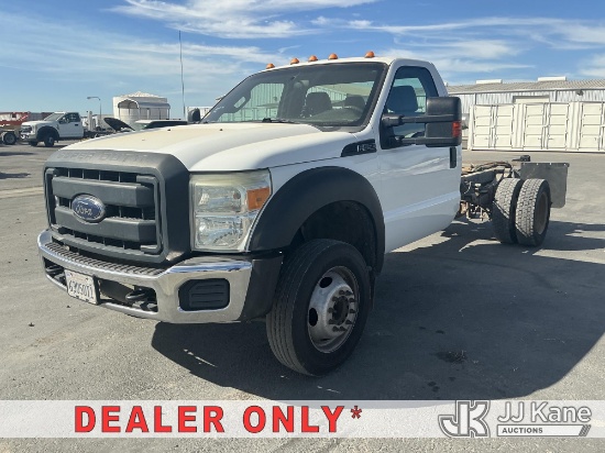 (Dixon, CA) 2015 Ford F-550 Regular Cab DRW Cab & Chassis Runs & Moves