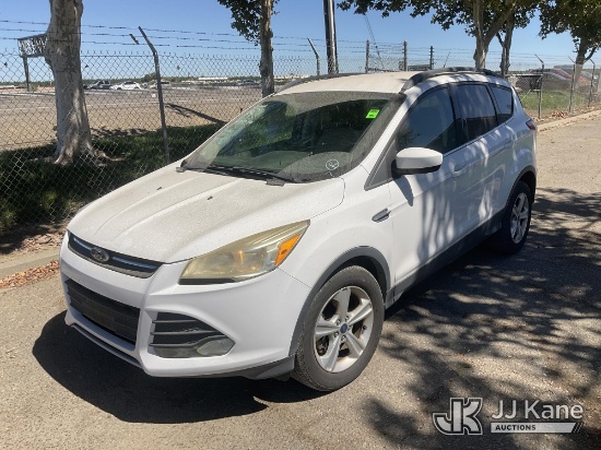 (Dixon, CA) 2014 Ford Escape SE 4-Door Sport Utility Vehicle Runs & Moves, Interior & Exterior Defec