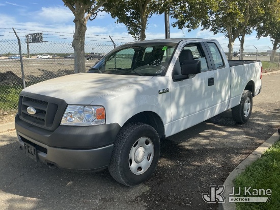 (Dixon, CA) 2006 Ford F-150 Extended-Cab Pickup Truck Runs & Moves)(Interior Defects