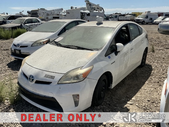 (Dixon, CA) 2013 Toyota Prius 4-Door Hatch Back Not Running, Condition Unknown)(Electronic Malfuncti