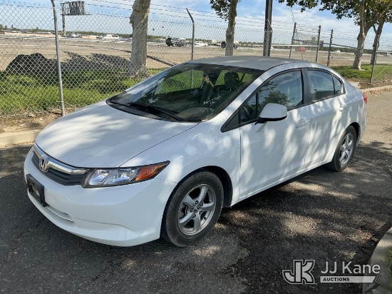(Dixon, CA) 2012 Honda Civic CNG Sedan 5-Speed AT 4-Door Sedan Runs & Moves