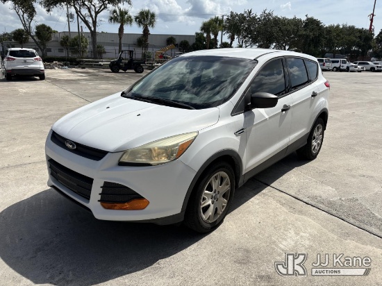(Riviera Beach, FL) 2015 Ford Escape 4-Door Sport Utility Vehicle Runs & Moves) (Interior Defects-Se