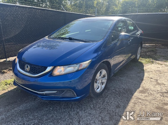 (Tampa, FL) 2015 Honda Civic 4-Door Sedan, State of Florida Unit Runs & Moves) (Interior Odor) (FL R