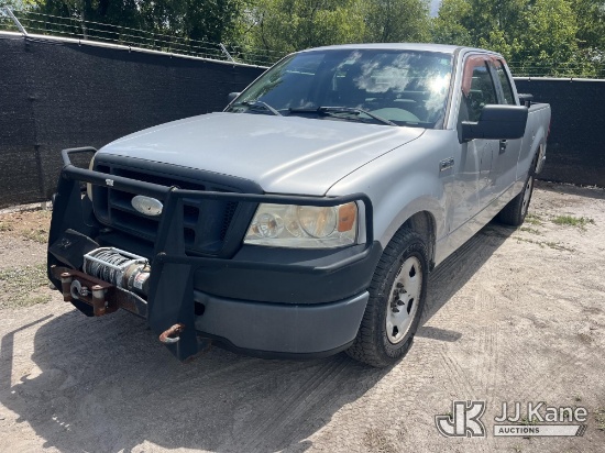 (Tampa, FL) 2008 Ford F150 Extended-Cab Pickup Truck, State of Florida Unit Runs & Moves) (Back Pass