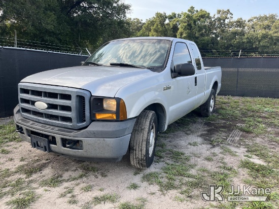 (Tampa, FL) 2007 Ford F250 Extended-Cab Pickup Truck, State of Florida Unit Runs & Moves) (Exterior