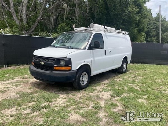 (Tampa, FL) 2015 Chevrolet Express 2500 Cargo Van Runs & Moves) (FL Residents Purchasing Titled Item