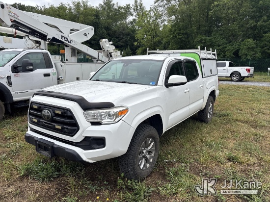 (Lexington, VA) 2018 Toyota Tacoma 4x4 Crew-Cab Pickup Truck Runs & Moves