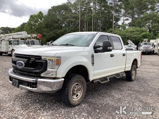 (Graysville, AL) 2020 Ford F-250 SD Crew-Cab Pickup Truck, Tires glass Runs & Moves) (Exterior Defec