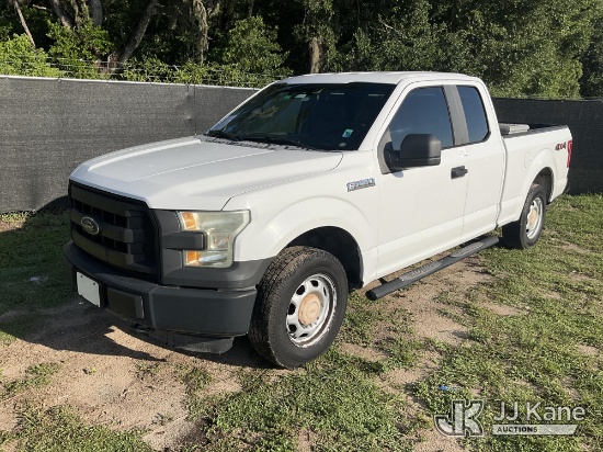 (Tampa, FL) 2015 Ford F150 4x4 Extended-Cab Pickup Truck Runs & Moves) (Back-up Camera & AED Not Inc