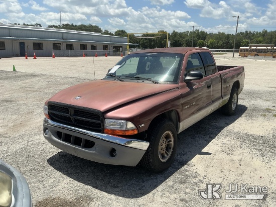 (Tampa, FL) 2000 Dodge Dakota Extended-Cab Pickup Truck Runs & Moves) (Engine Performance Concerns,