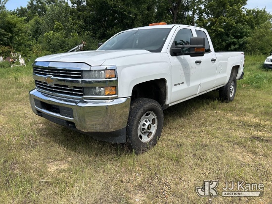 (Oakland, MS) 2015 Chevrolet Silverado 2500HD 4x4 Extended-Cab Pickup Truck Runs & Moves) (Cracked W