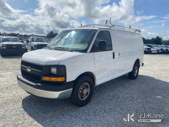 (Villa Rica, GA) 2013 Chevrolet Express G2500 Cargo Van Runs & Moves) (Interior Defects-See Photos,