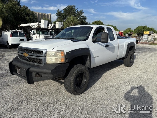 (West Palm Beach, FL) 2012 Chevrolet Silverado 2500HD 4x4 Extended-Cab Pickup Truck Runs & Moves) (E