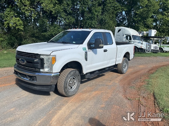 (Kodak, TN) 2017 Ford F-250 SD Extended-Cab Pickup Truck Runs & Moves) (Engine Performance Concerns-