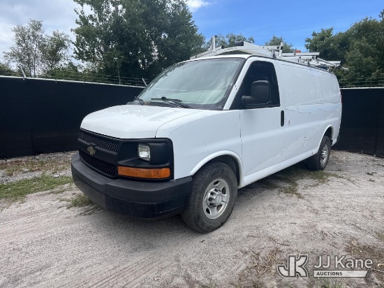 (Tampa, FL) 2015 Chevrolet Express G2500 Cargo Van Runs & Moves) (Dash Camera Not Included)(FL Resid