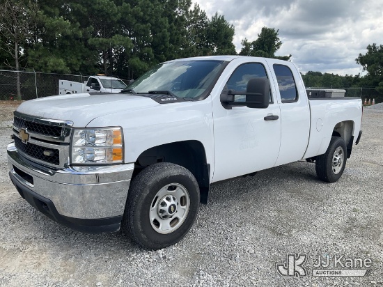 (Villa Rica, GA) 2013 Chevrolet Silverado 2500HD Extended-Cab Pickup Truck Runs & Moves