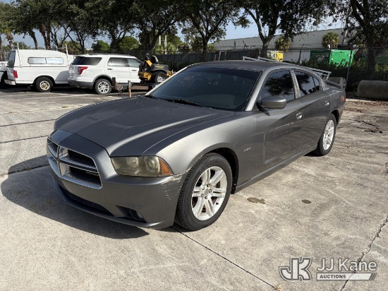 (Riviera Beach, FL) 2011 Dodge Charger R/T 4-Door Sedan Runs & Moves) (Engine Performance Concerns-E