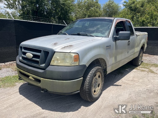 (Tampa, FL) 2006 Ford F150 4x4 Extended-Cab Pickup Truck, State of Florida Unit Runs & Moves) (Exter