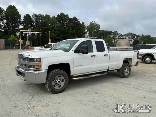 (China Grove, NC) 2019 Chevrolet Silverado 2500 4x4 Extended-Cab Pickup Truck Runs & Moves) (Engine