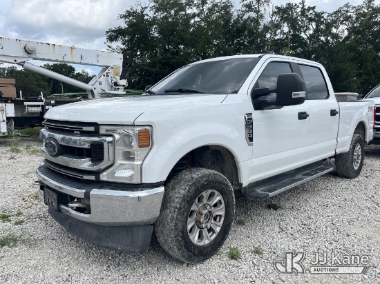 (Leesburg, FL) 2020 Ford F250 4x4 Crew-Cab Pickup Truck Runs & Moves) (Dash Warning Indicator On