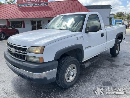 (Ocala, FL) 2006 Chevrolet Silverado 2500HD Pickup Truck Runs Rough & Moves) (Mileage 201478, Dash W