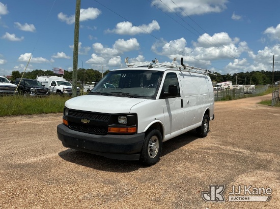 (Byram, MS) 2017 Chevrolet Express 2500 Cargo Van Runs & Moves) (TPMS Light On