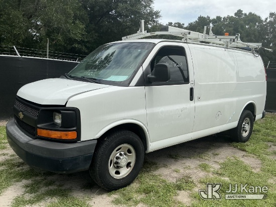 (Tampa, FL) 2015 Chevrolet Express 2500 Cargo Van, Dash Camera Not Included Runs & Moves) (FL Reside