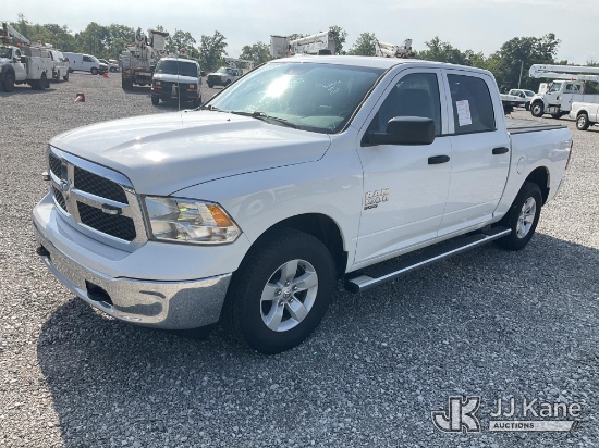 (Verona, KY) 2020 Ram 1500 4x4 Crew-Cab Pickup Truck Duke Unit) (Runs & Moves) (Dash Warning Indicat