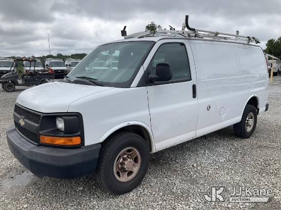 (Villa Rica, GA) 2015 Chevrolet Express G2500 Cargo Van Runs & Moves