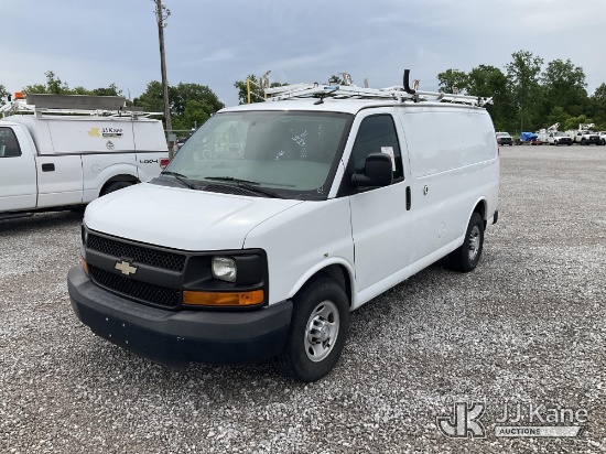(Verona, KY) 2015 Chevrolet Express G2500 Cargo Van Runs & Moves) (Engine Performance Concerns-Engin