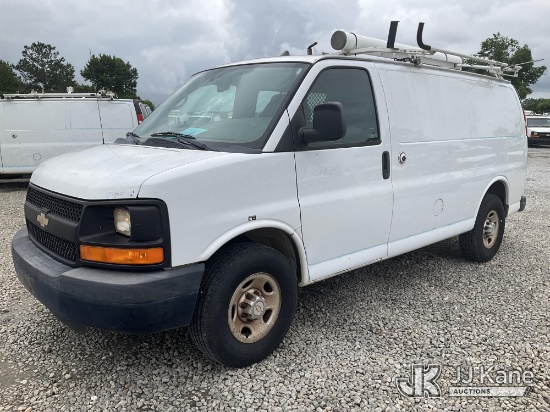 (Villa Rica, GA) 2013 Chevrolet Express G2500 Cargo Van Runs & Moves