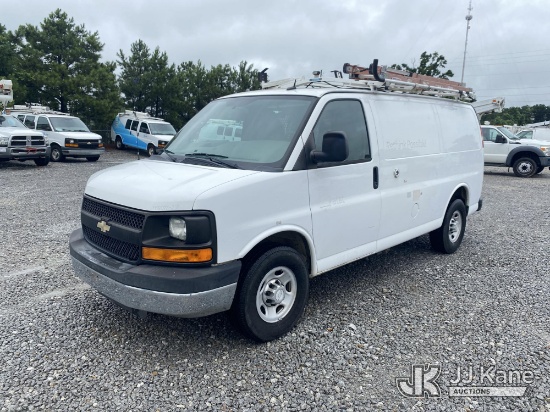 (Villa Rica, GA) 2015 Chevrolet Express G2500 Cargo Van Runs & Moves
