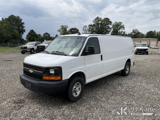 (Chester, VA) 2016 Chevrolet Express 3500 4X4 Cargo Van Runs & Moves
