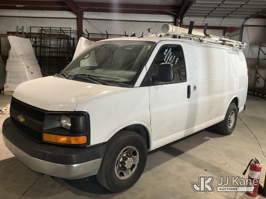 (Florence, SC) 2014 Chevrolet Express G2500 Cargo Van Runs & Moves) (Dash Warning Indicators On, Mis
